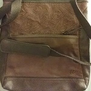 The Sak Iris Crossbag